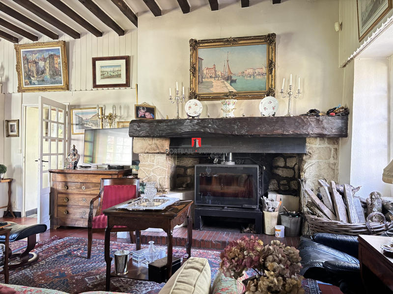 Maison ancienne - 180 m² - 6 pièces