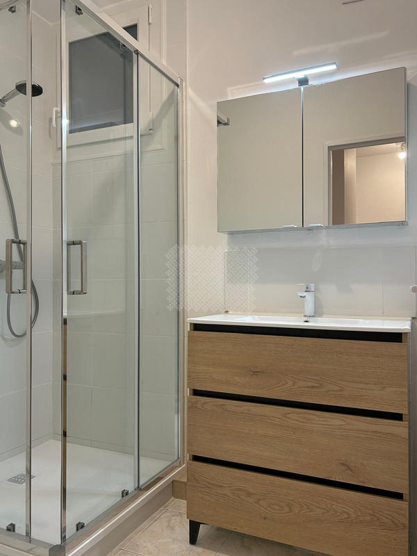 Appartement - 85 m² - 4 pièces