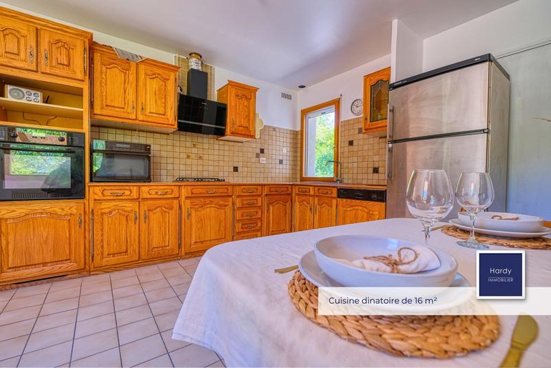 Maison - 140 m² - 7 pièces