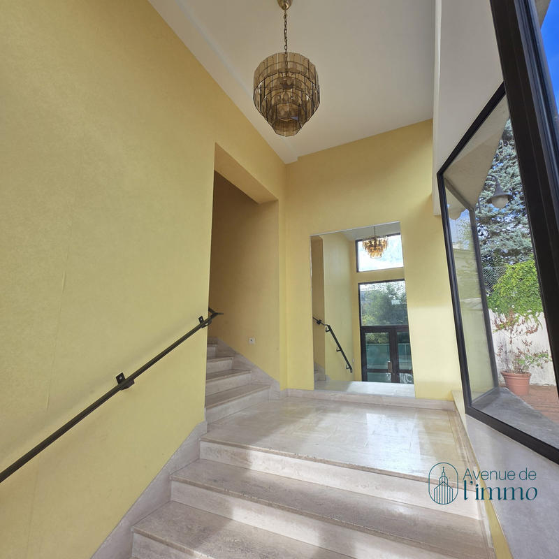 Appartement - 91 m² - 4 pièces