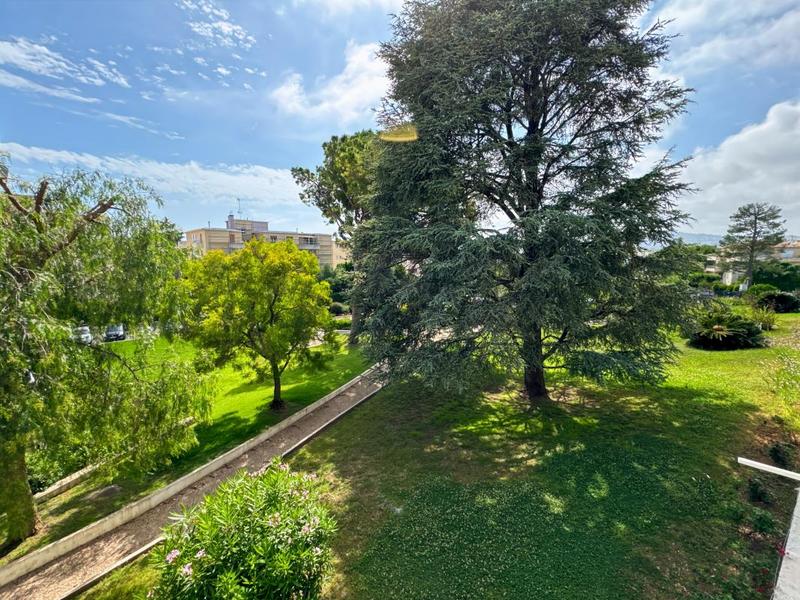 Appartement - 89 m² - 4 pièces