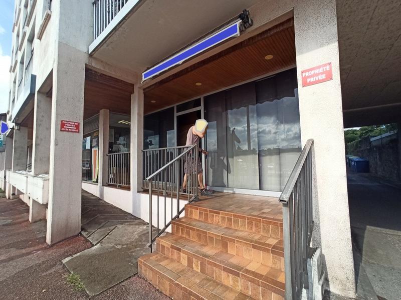 Local commercial - 115 m²