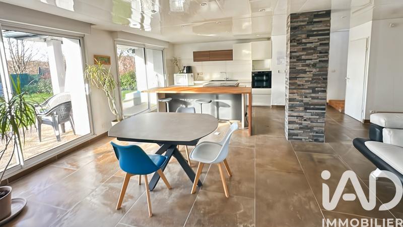 Maison - 95 m² - 4 pièces