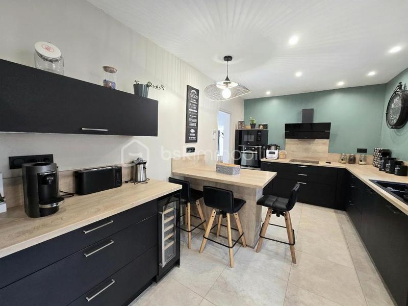 Propriété - 140 m² - 6 pièces