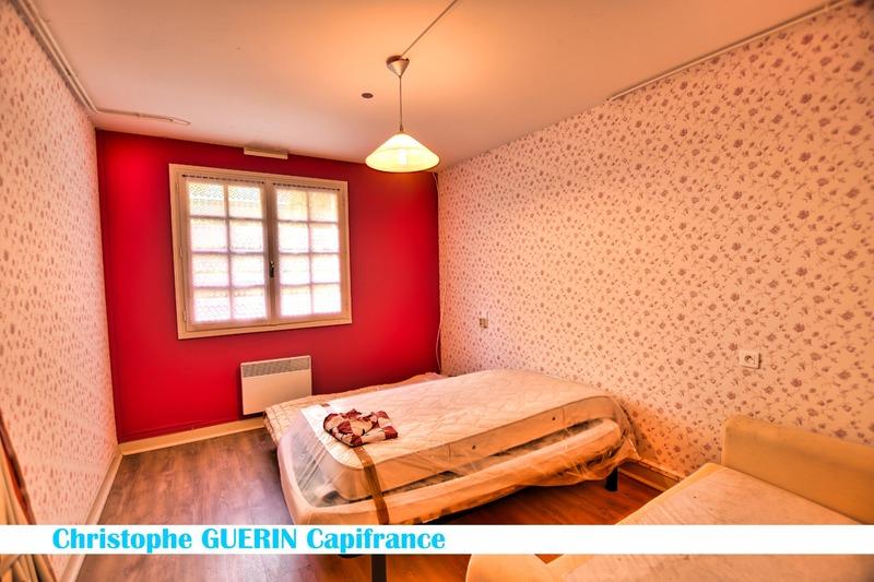 Maison - 220 m² - 10 pièces