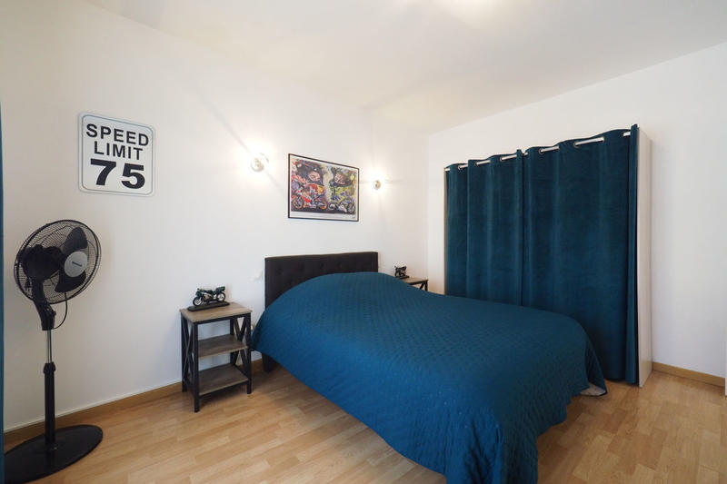 Propriété - 350 m² - 11 pièces