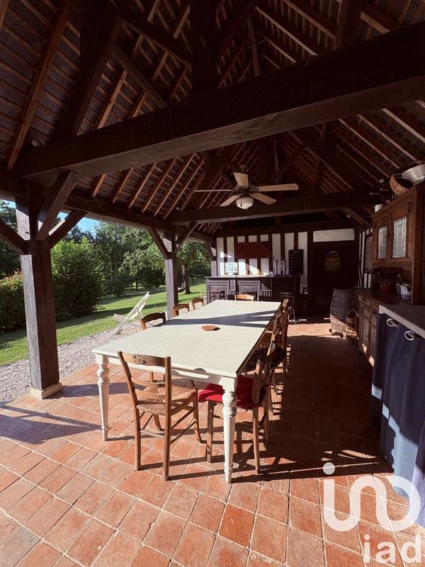 Maison - 300 m² - 13 pièces