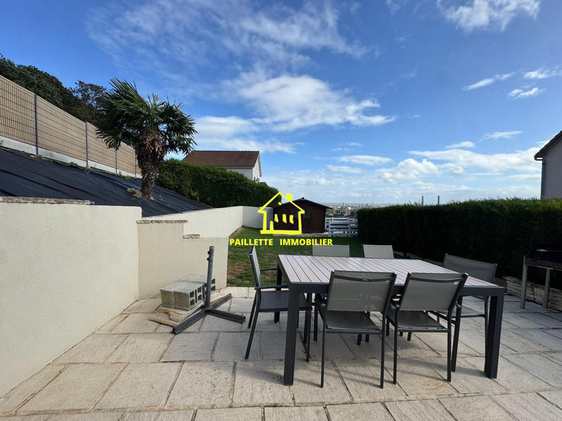 Maison - 90 m² - 3 pièces