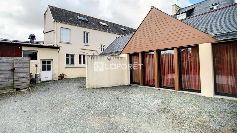 Immeuble - 738 m² - 24 pièces