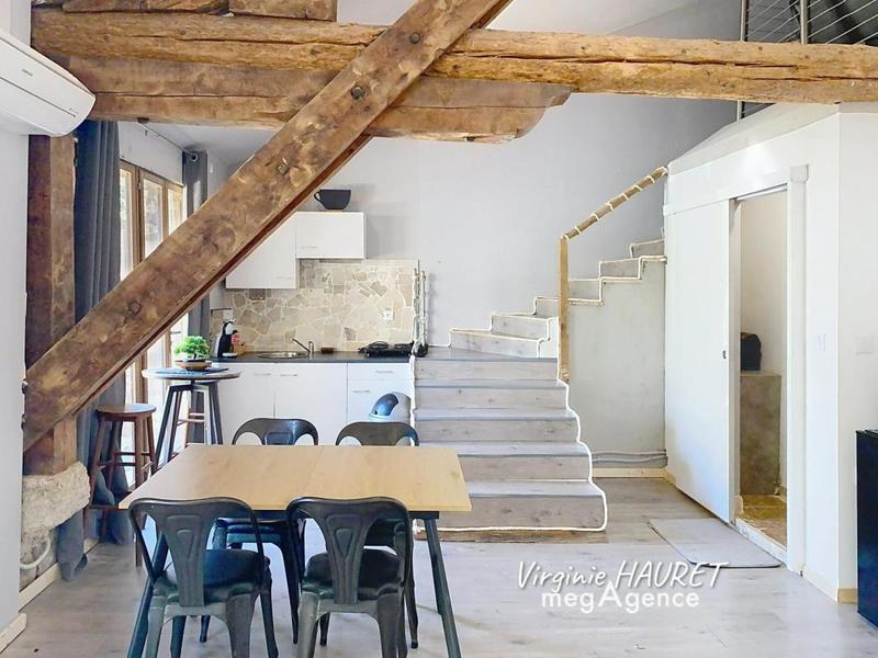 Maison en pierre - 343 m² - 9 pièces