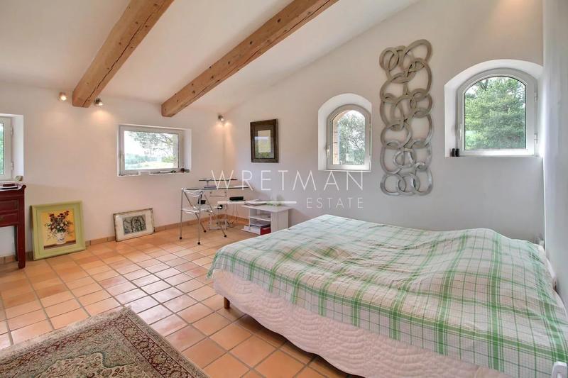 Villa - 177 m² - 6 pièces