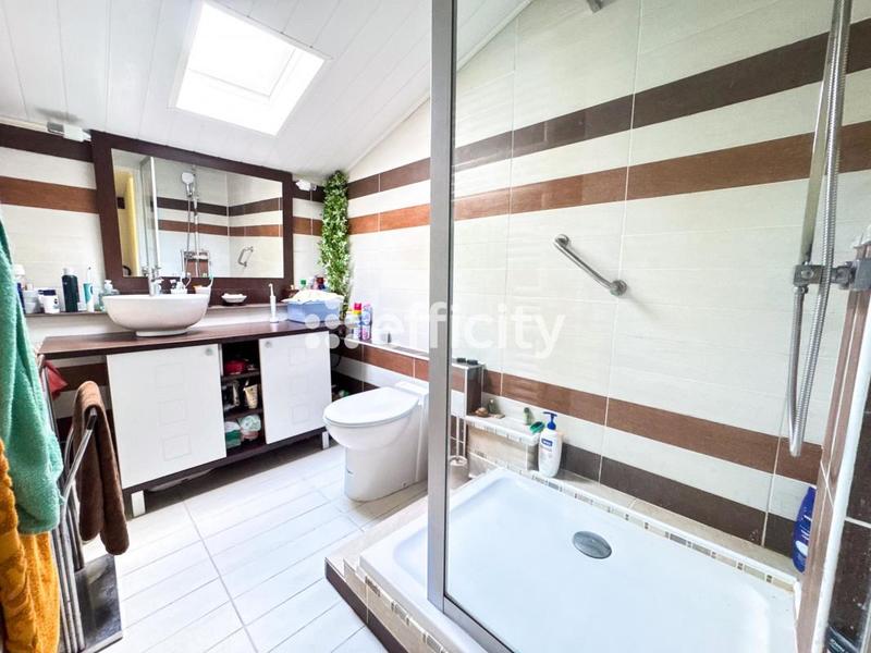 Maison - 145 m² - 5 pièces