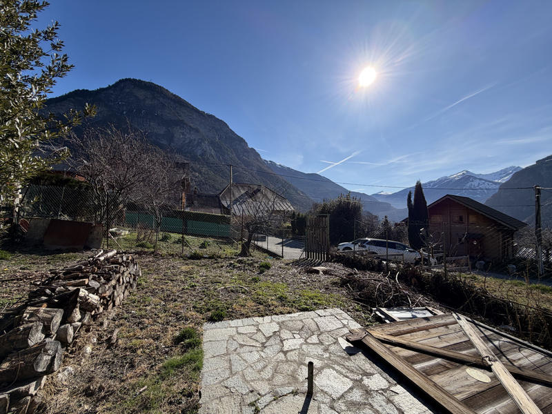 Maison - 324 m² - 5 pièces