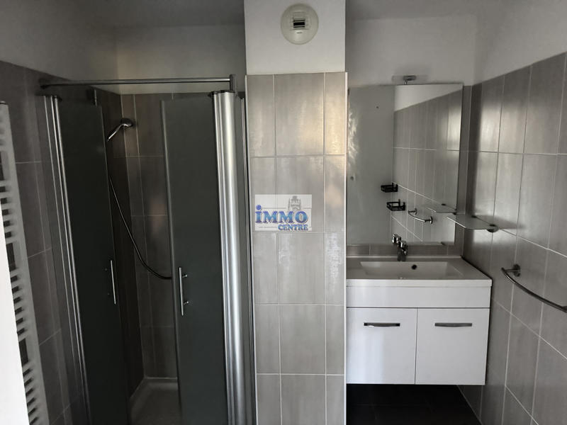 Appartement - 100 m² - 5 pièces