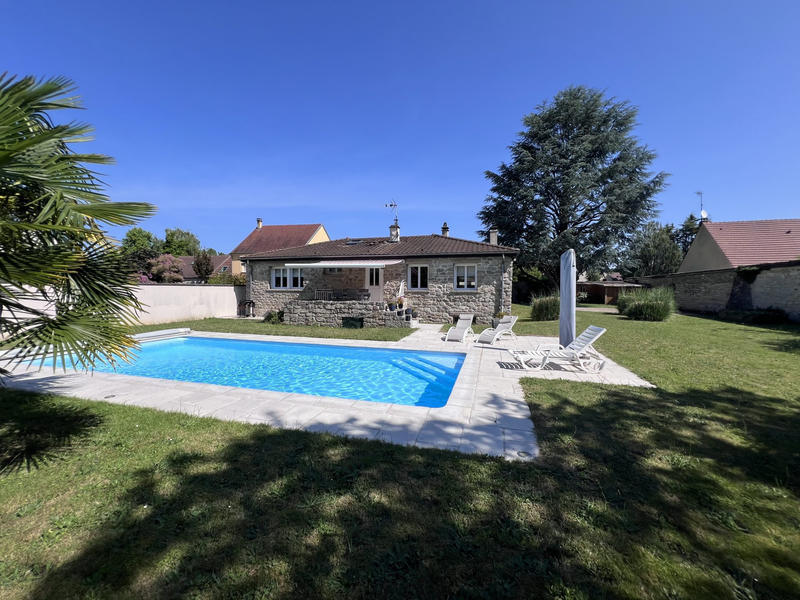 Maison traditionnelle - 215 m² - 7 pièces