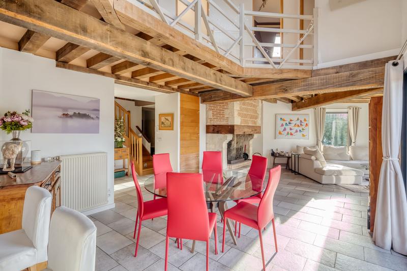 Maison - 273 m² - 7 pièces
