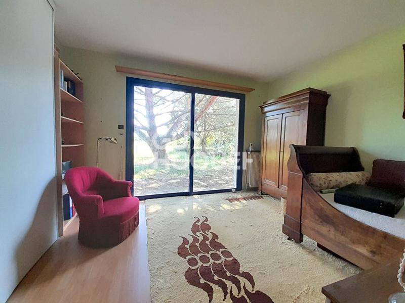 Pavillon - 217 m² - 8 pièces