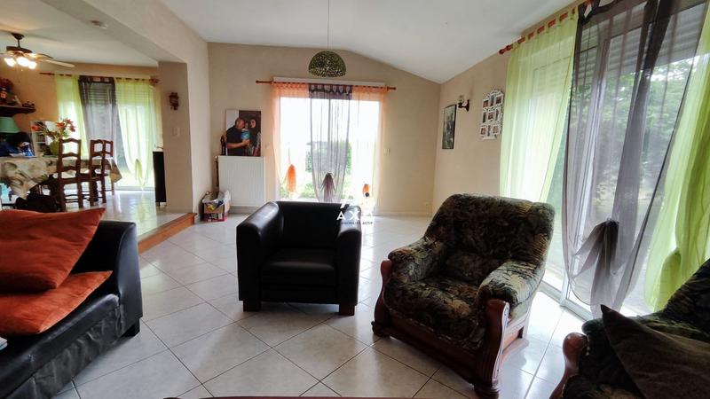 Maison - 207 m² - 11 pièces