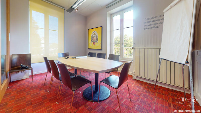 Bureau - 141 m² - 5 pièces