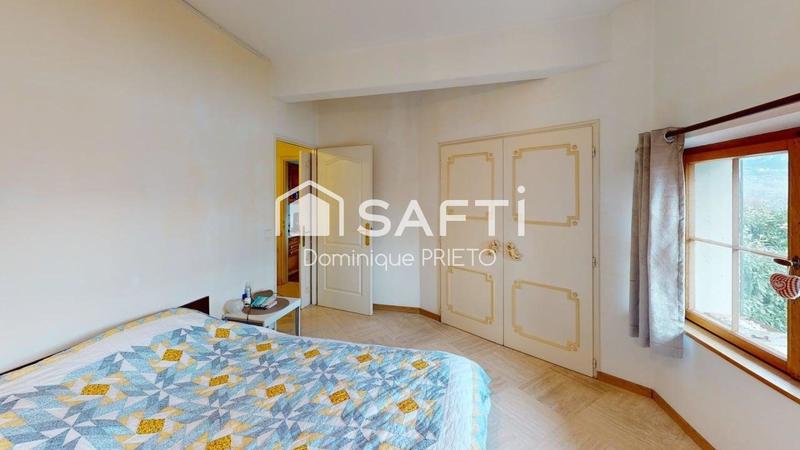 Appartement - 151 m² - 5 pièces