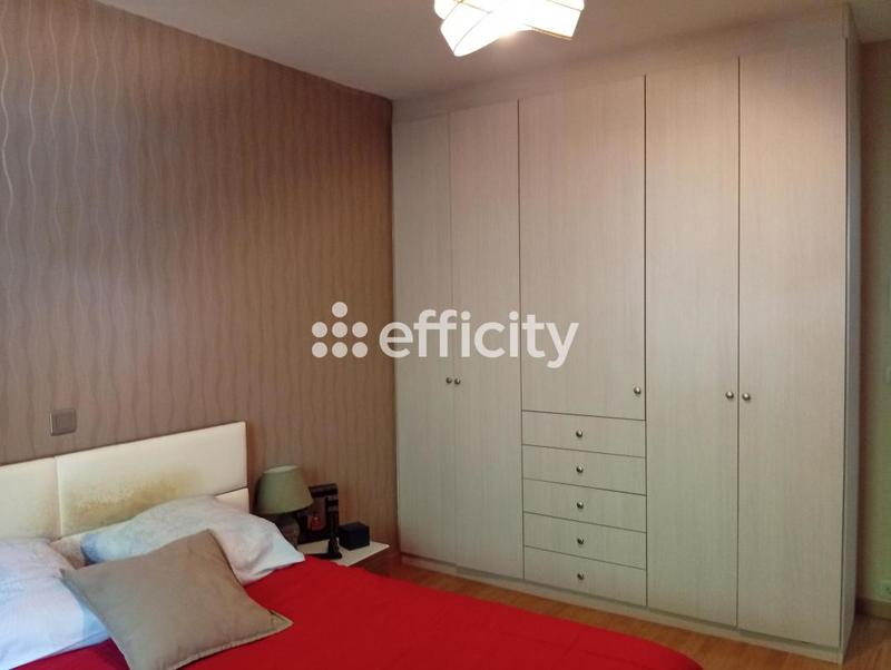 Maison - 217 m² - 10 pièces