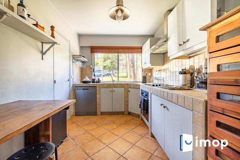 Appartement - 85 m² - 4 pièces