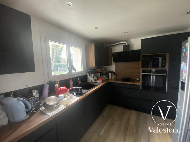 Maison - 181 m² - 8 pièces