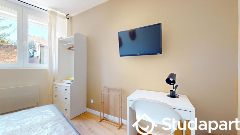 Chambre - 13 m² - 1 pièce