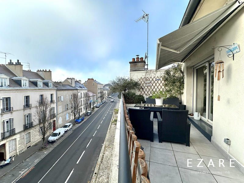 Appartement - 122 m² - 6 pièces