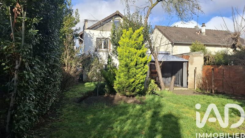 Maison - 93 m² - 4 pièces