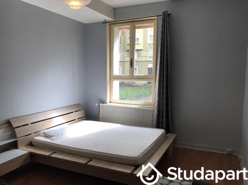 Chambre - 10 m² - 1 pièce