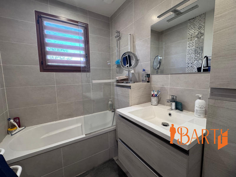 Maison - 141 m² - 7 pièces