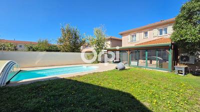 Maison - 118 m² - 4 pièces