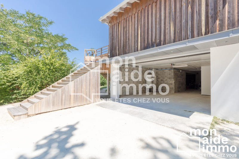 Maison contemporaine - 227 m² - 7 pièces