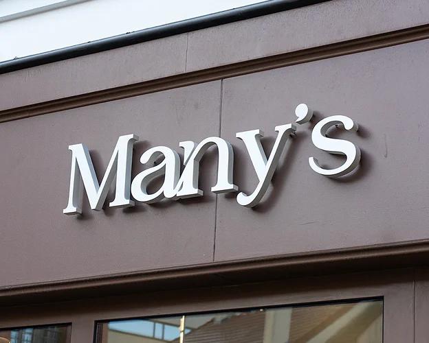 Many's