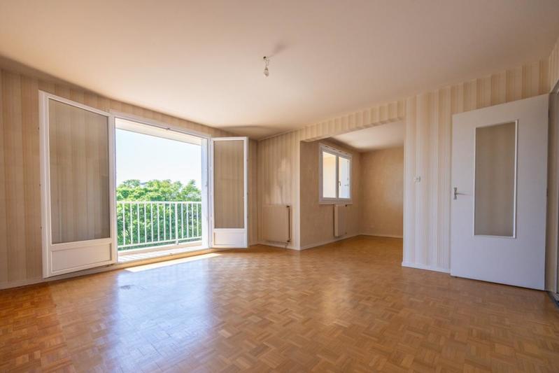 Appartement - 80 m² - 4 pièces