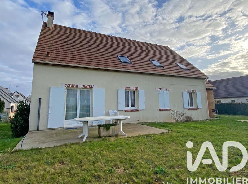 Maison - 174 m² - 9 pièces