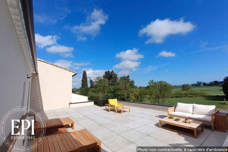 Propriété - 450 m² - 10 pièces