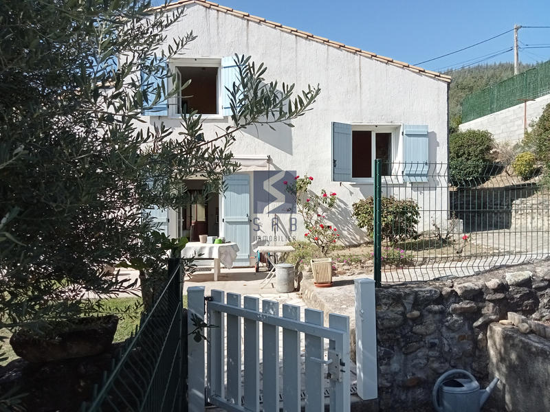 Maison - 90 m² - 4 pièces