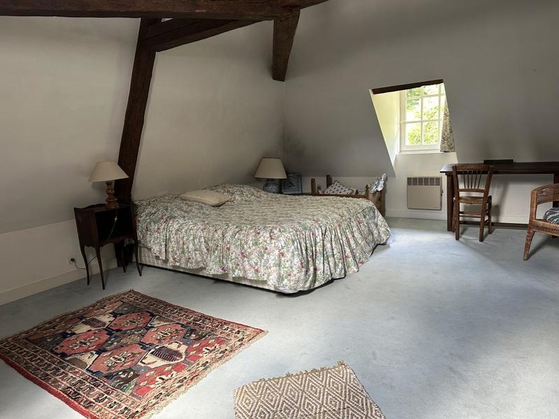 Maison - 420 m² - 12 pièces