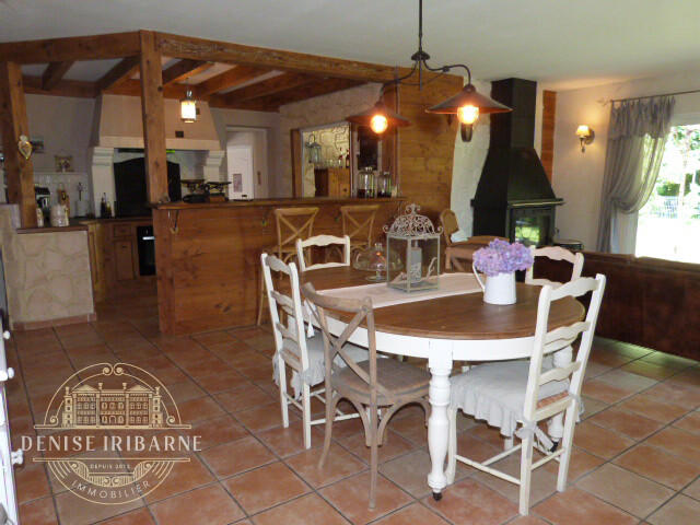 Maison - 111 m² - 5 pièces