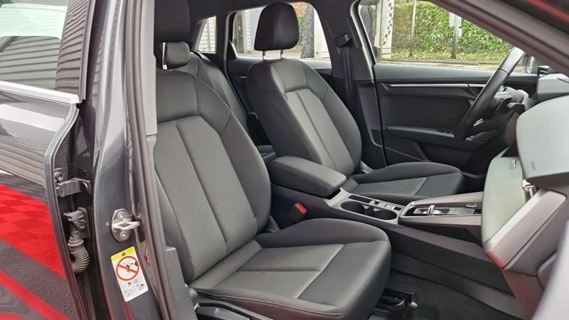 Audi A3 sportback 40 Tfsie 204 s tronic 6 Business Executive