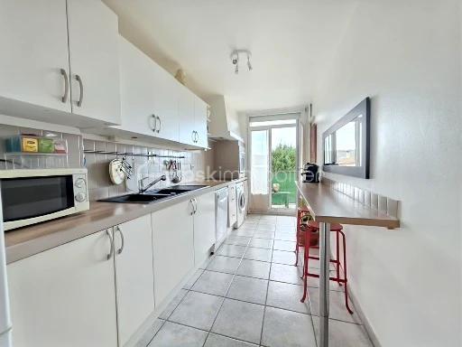 Appartement - 77 m² - 4 pièces