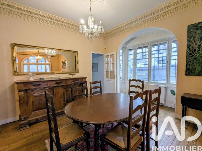 Maison - 140 m² - 6 pièces