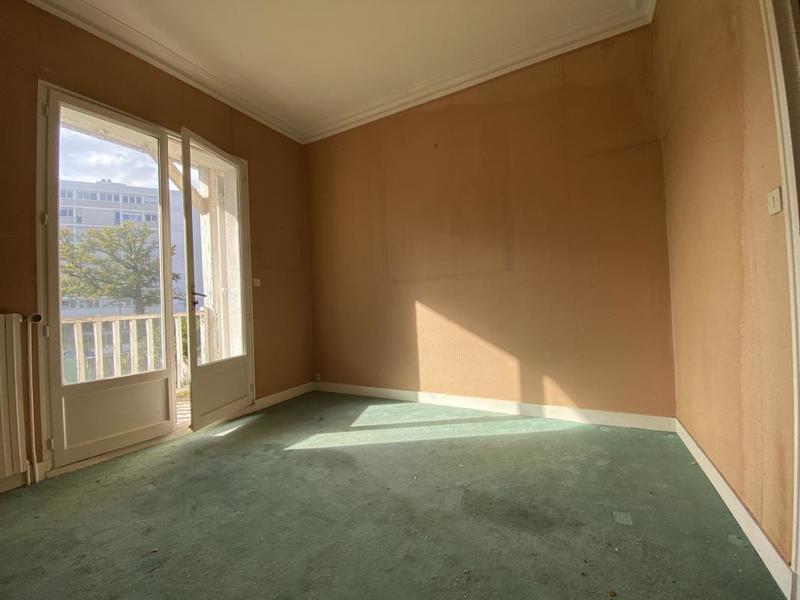 Maison - 220 m² - 8 pièces