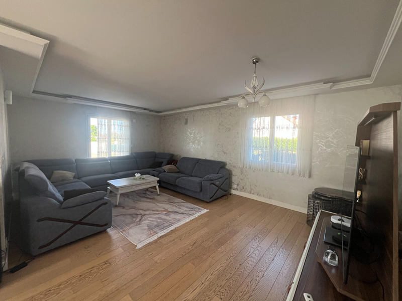 Maison - 148 m² - 5 pièces