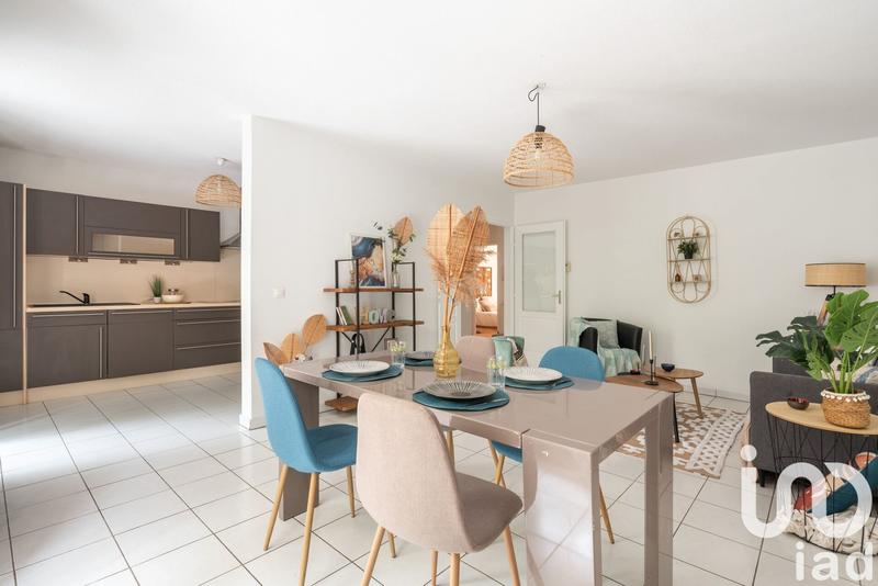 Appartement - 80 m² - 4 pièces