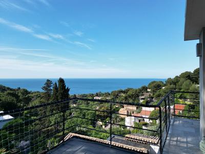 Maison - 192 m² - 5 pièces