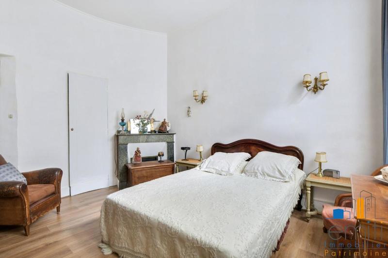 Appartement - 99 m² - 4 pièces