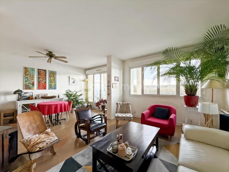 Appartement - 75 m² - 4 pièces